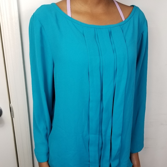 Top - Picture 2 of 3